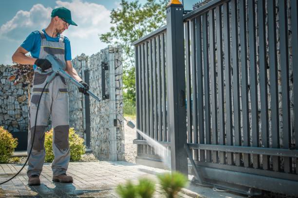 Best Window and Screen Pressure Cleaning in Cloquet, MN